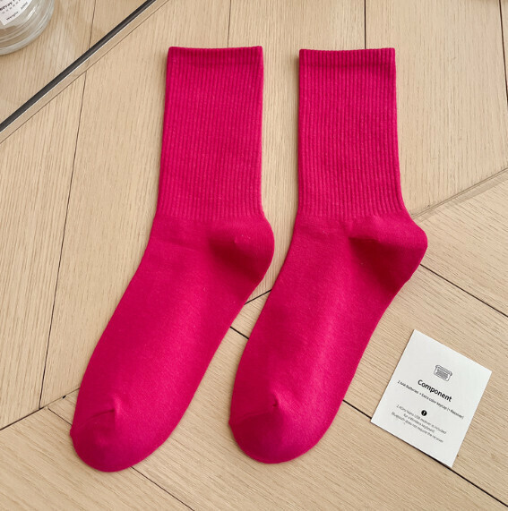 Hot recommendation: simple candy-colored mid-high socks, casual socks, sports cotton socks [rose red] [one size fits all]