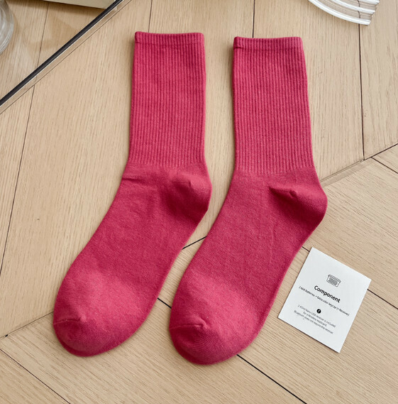 Hot recommendation: simple candy-colored mid-high socks, casual socks, sports cotton socks [leather powder] [one size fits all]