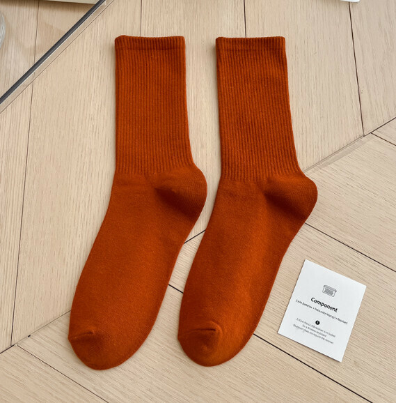 Hot recommendation: simple candy-colored mid-high socks, casual socks, sports cotton socks [retro orange] [one size fits all]