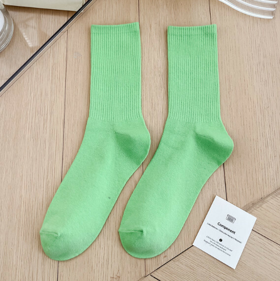 Hot recommendation: simple candy-colored mid-high socks, casual socks, sports cotton socks [avocado green] [one size fits all]