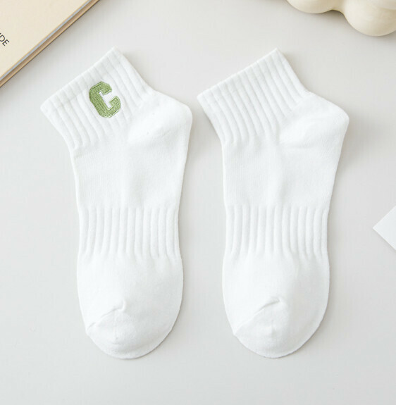 Hot Recommended Women's Spring and Autumn Embroidered Cotton Socks Sports Medium Socks [White] [One Size Fits All]