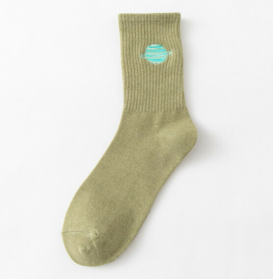 Hot recommended men's and women's embroidered planet mid-calf socks, cotton socks, student sports socks [green] [one size fits all]