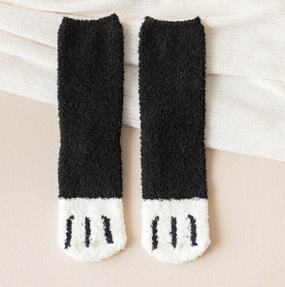 Popular autumn and winter women's velvet thickened warm casual socks mid-calf socks [cat claw-black] [one size fits all]