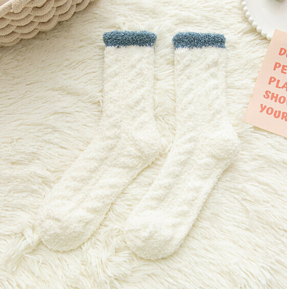 Popular autumn and winter women's thickened velvet warm casual socks mid-calf socks [coral velvet-white blue strips] [one size fits all]