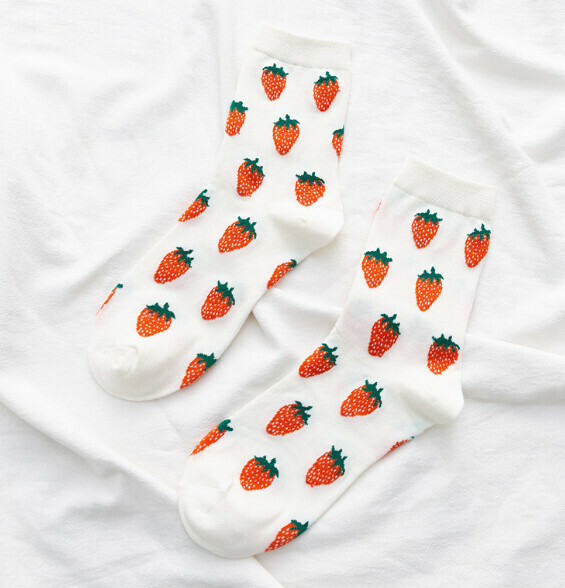 Popular trendy fruit socks for women, mid-high cotton socks [Strawberry] [One size fits all]