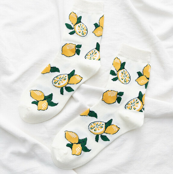 Popular trendy fruit socks for women, mid-high cotton socks [Lemon] [One size fits all]