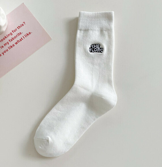 爆款簡約刺繡中高筒運動襪 棉襪【THEFLORO白色】【均碼】