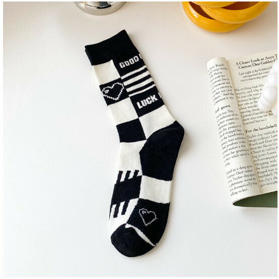 Popular style simple casual mid-high socks for women, cotton socks [large square] [one size fits all]