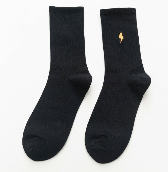 Popular simple women's embroidered stockings, trendy cotton socks, student sports socks [black] [one size fits all]