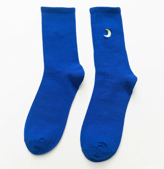 Popular simple women's embroidered stockings, trendy cotton socks, student sports socks [blue] [one size fits all]