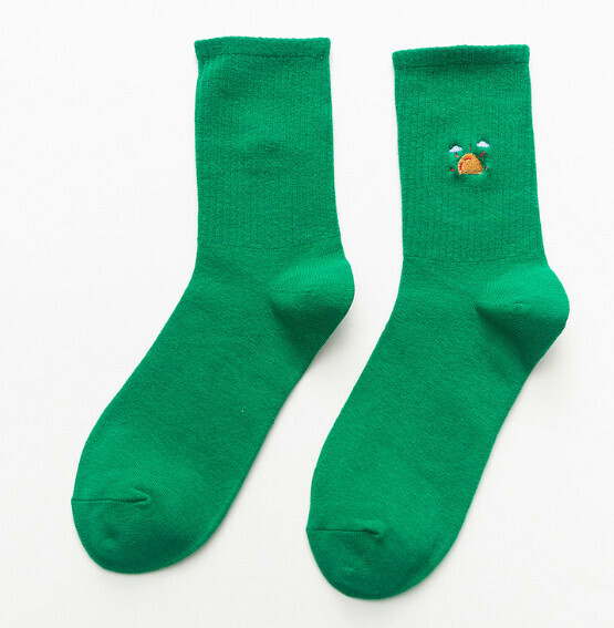 Popular simple women's embroidered stockings, trendy cotton socks, student sports socks [green] [one size fits all]