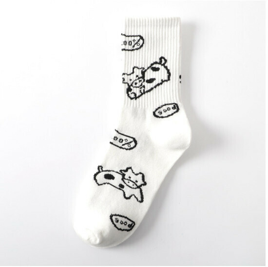 Popular college style women's mid-calf socks cotton socks [white cow] [one size fits all]