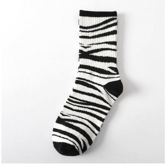 Popular college style women's mid-calf socks cotton socks [black stripes] [one size fits all]