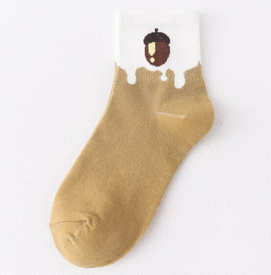 Popular college-style women's all-season cotton socks, cute mid-calf socks [chestnut (khaki)] [one size fits all]