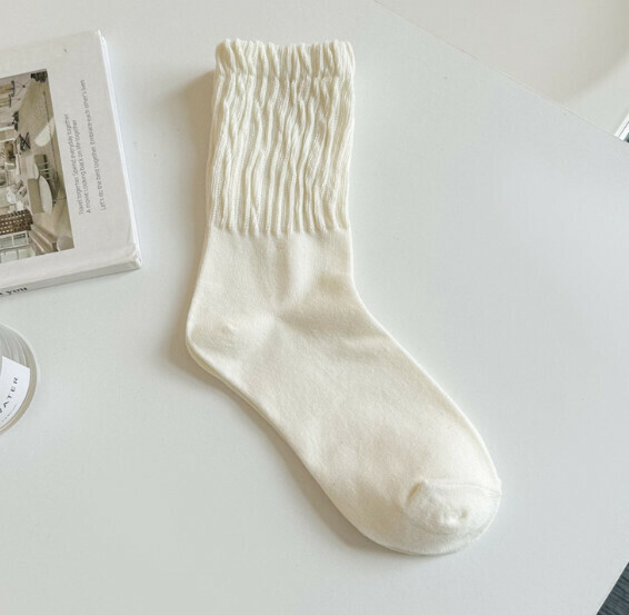 Popular macaron color women's pleated pile socks stockings [white] [one size fits all]