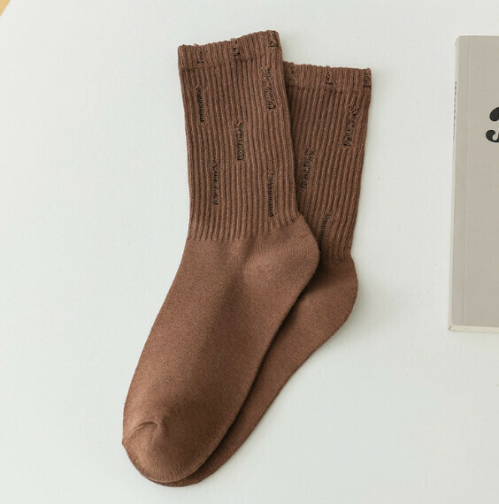 Popular style beggar's hole-pile socks for women, mid-length cotton socks [coffee] [one size fits all]