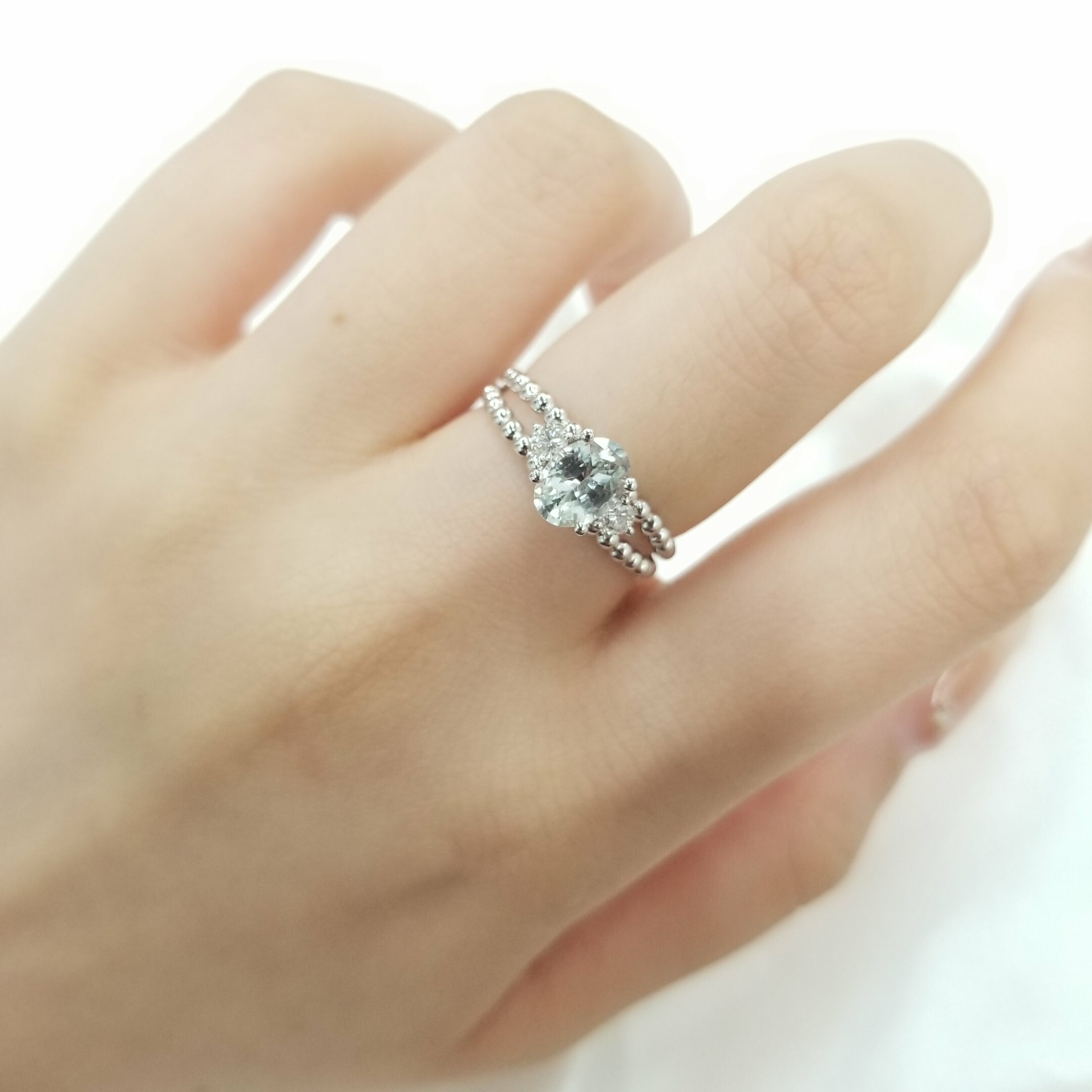 18K White Gold 0.91ct Sapphire and Diamond Ring