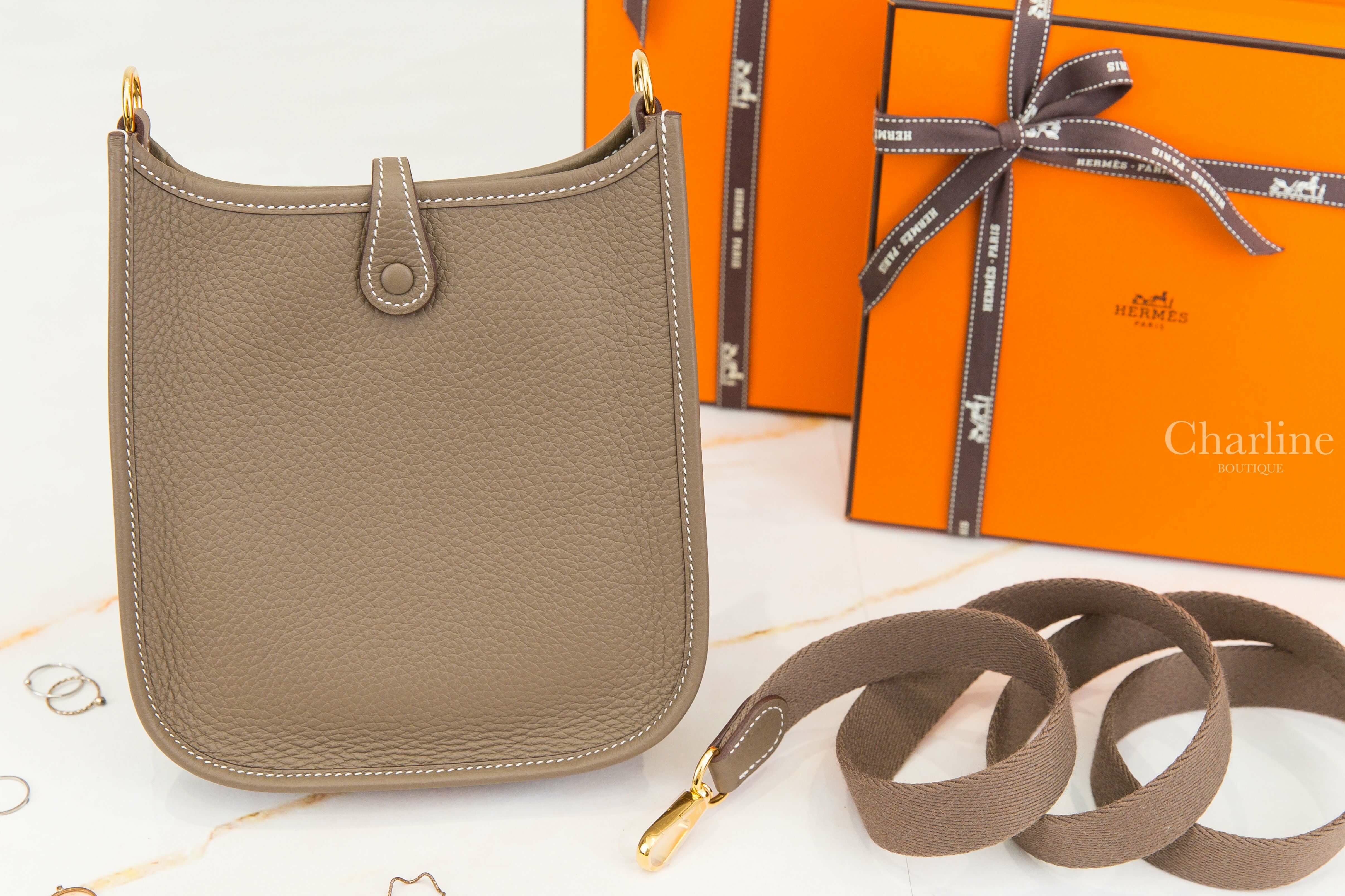 Hermès Evelyne TPM 16cm 18 Etoupe Taurillon Clemence W刻大象灰金釦簍空洞洞肩背包-Charline Boutique 精品代購