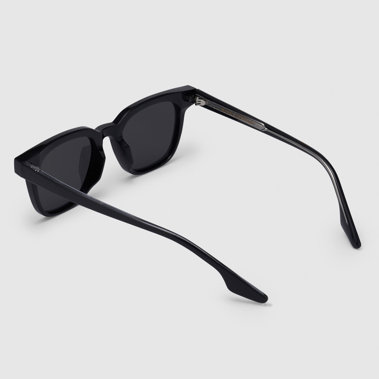 韓國 BLUE ELEPHANT DEPS款 太陽眼鏡黑色側面官方照