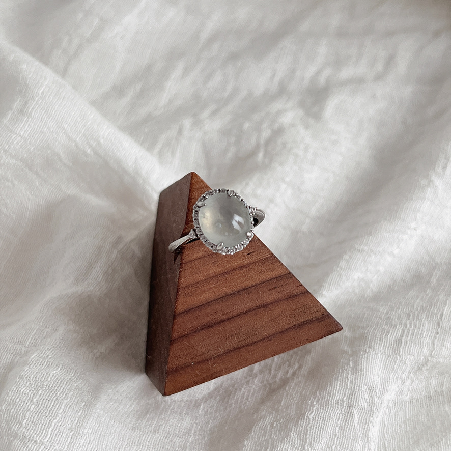 翡翠．冰糖雪梨飄花戒指