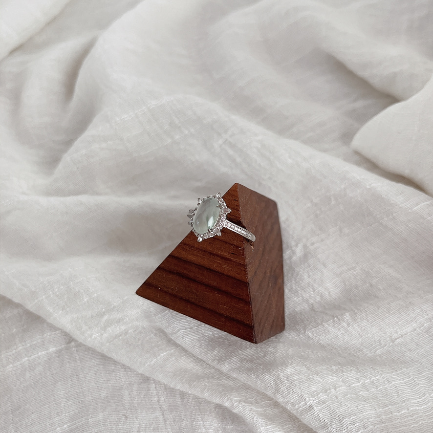 翡翠．晴水魔鏡飄花戒指