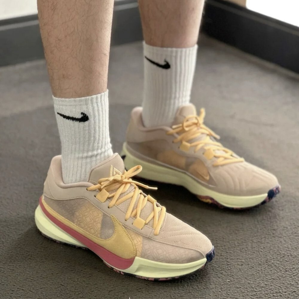 Nike Zoom Freak 5 EP Fossil Stone 粉橘 DX4996-200