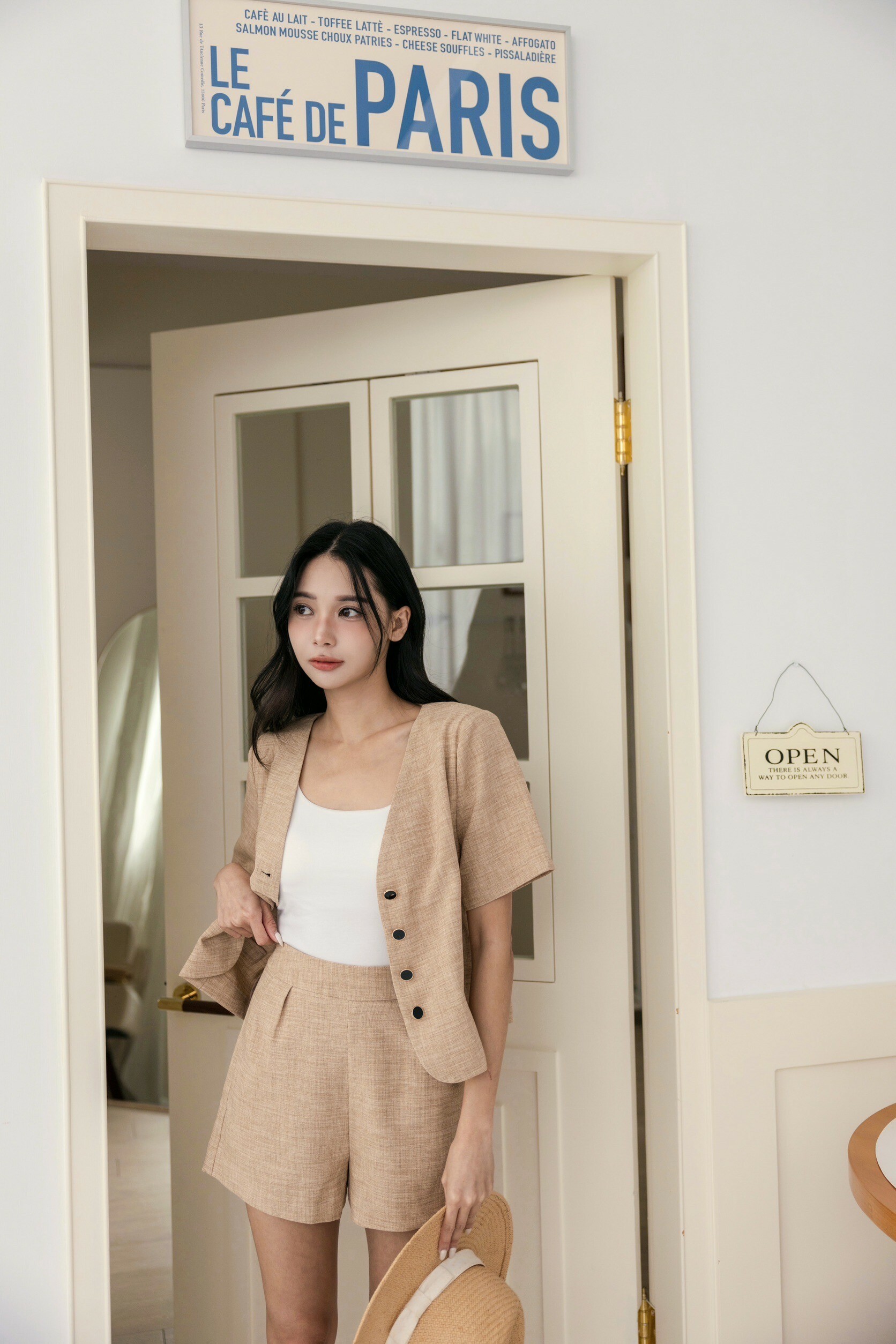 法式奶茶鬆緊短褲