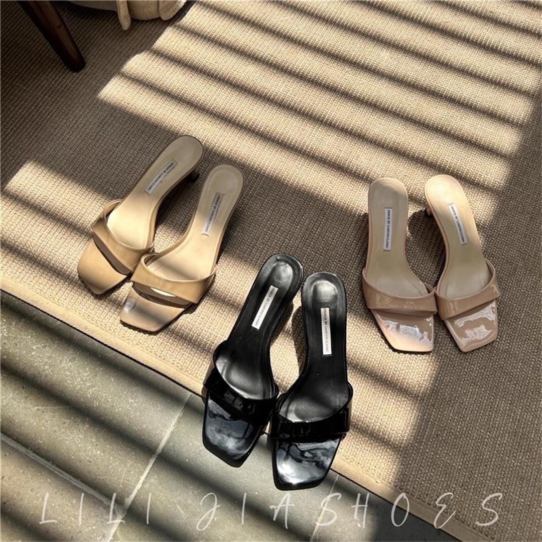 韓國歐膩款 氣質百搭方頭漆皮跟拖（35-39）（黑/茶/裸膚）