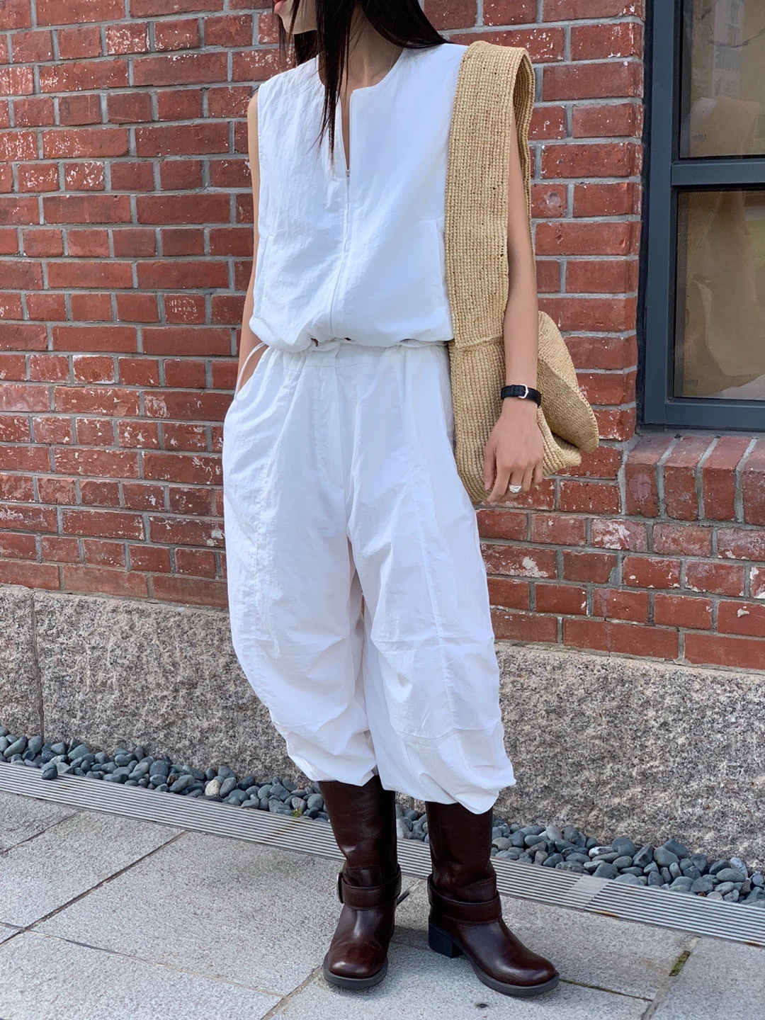 率性抽繩降落傘長褲-白