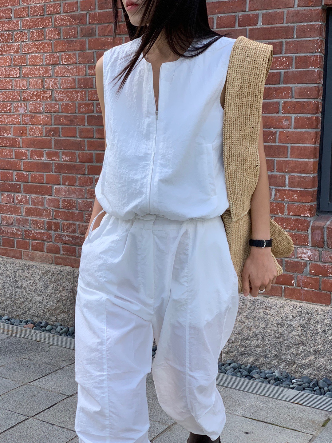 率性抽繩降落傘長褲-白