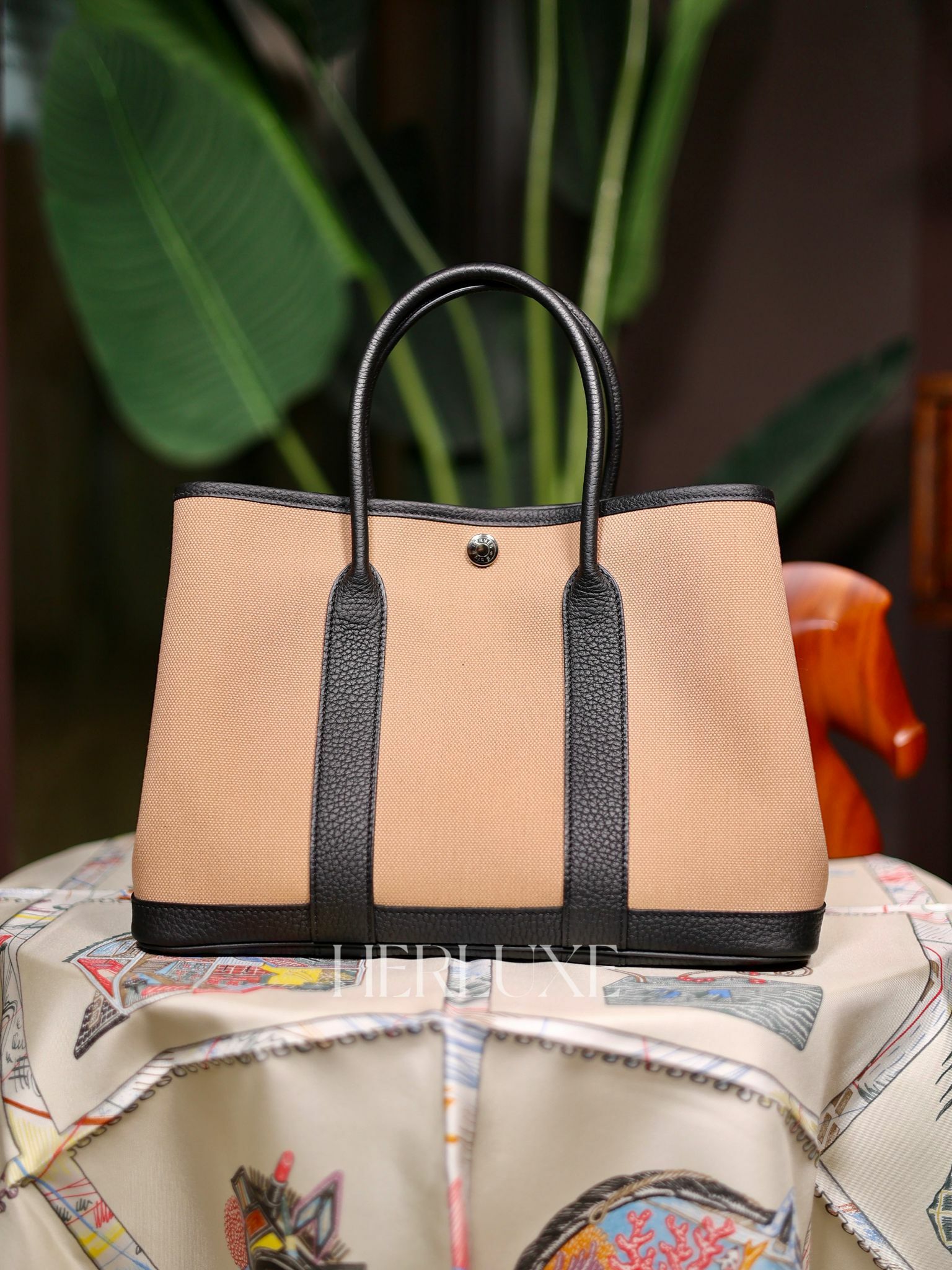 Garden party 30 0M chai / 89 noir canvas W