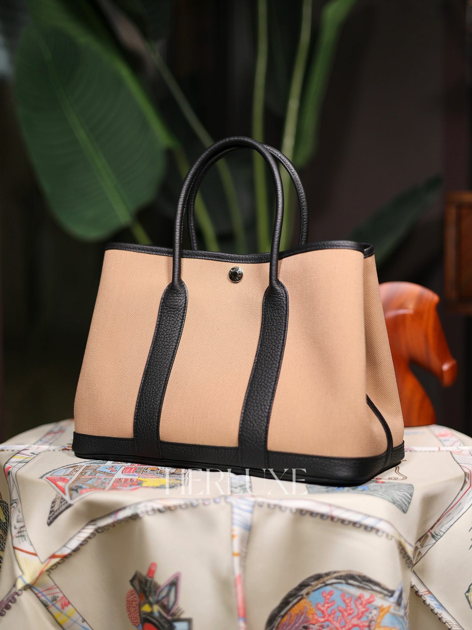 Garden party 30 0M chai / 89 noir canvas W