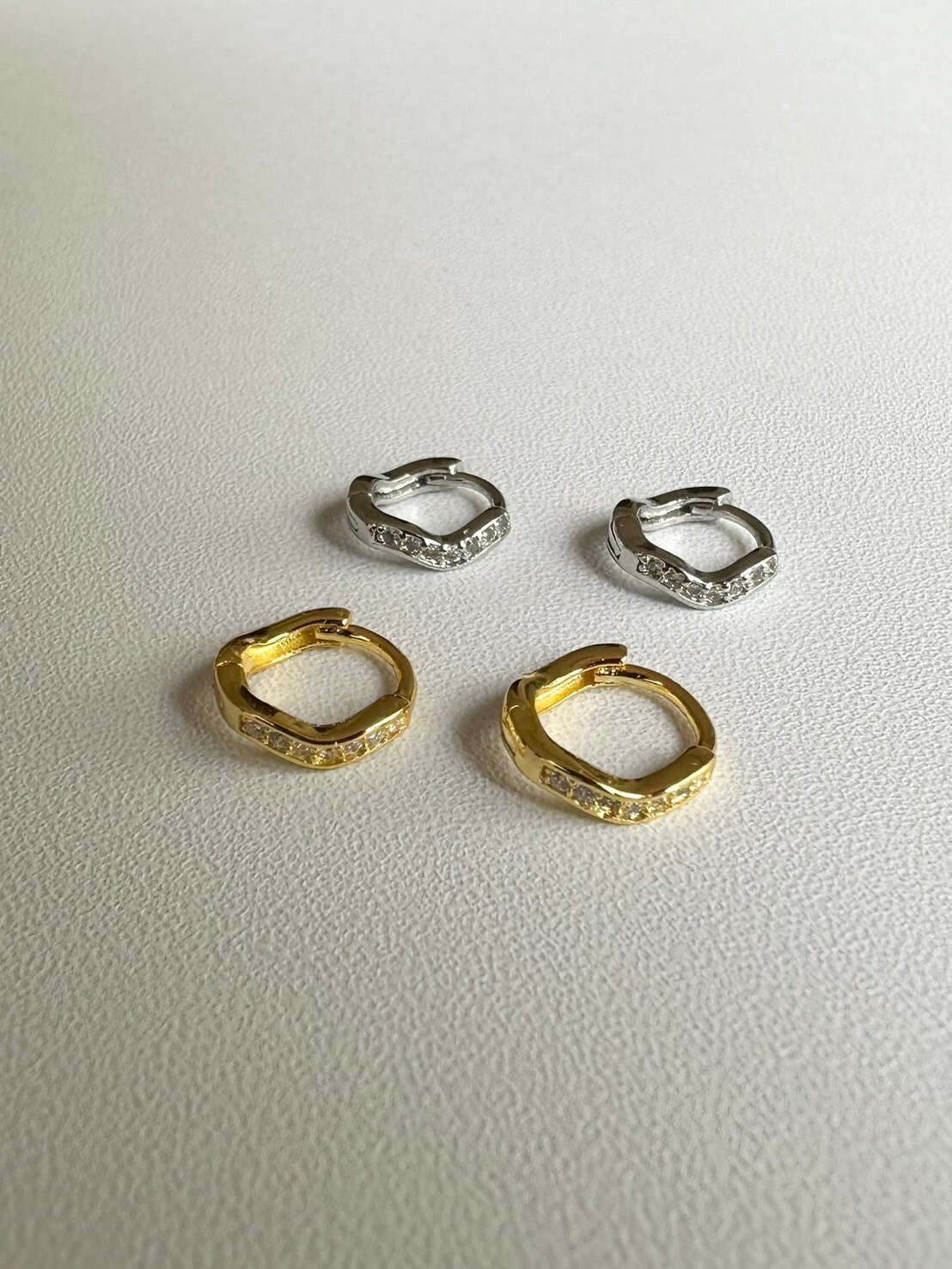 SS shiny wave hoop pierce