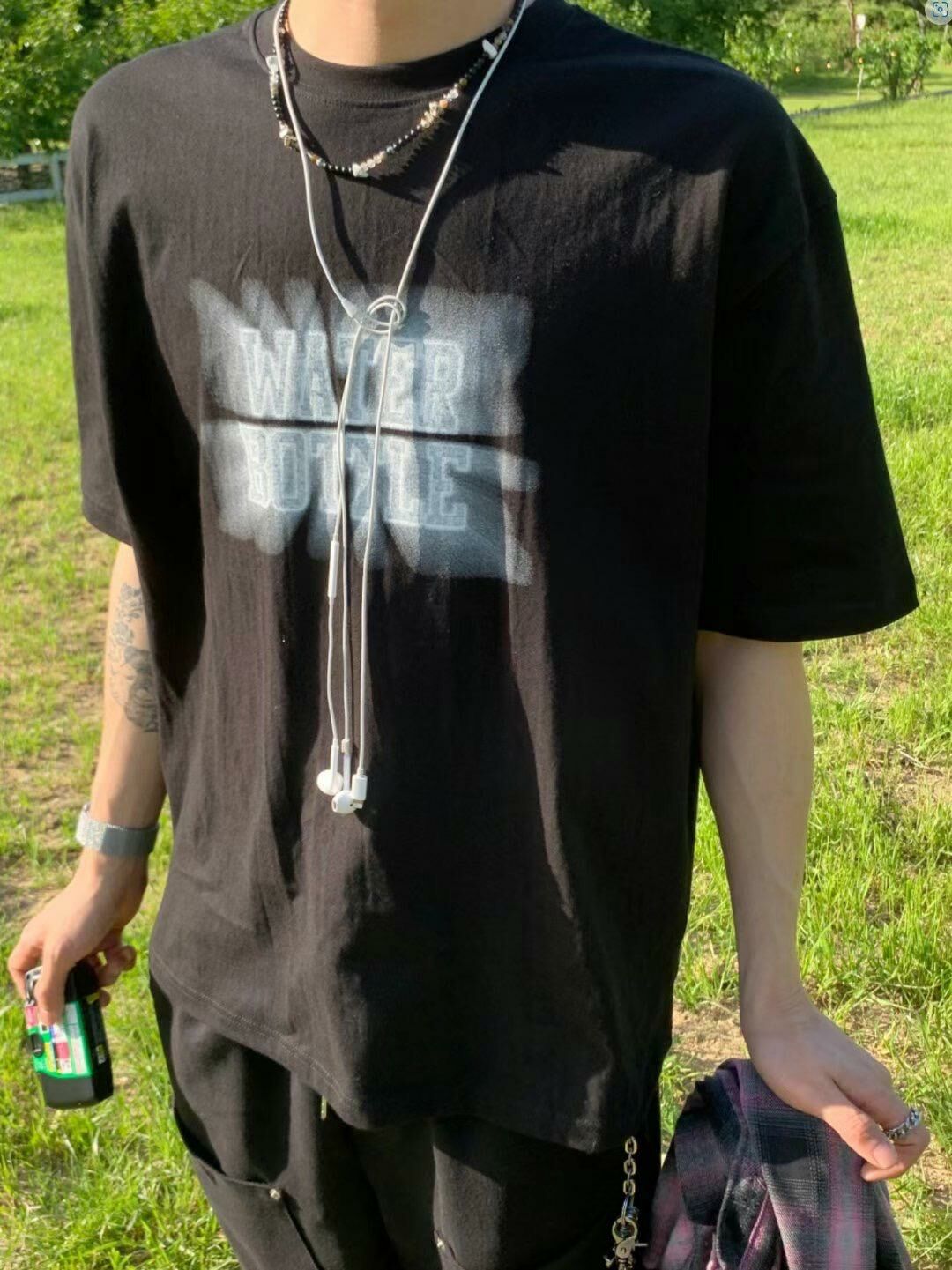 英文字後通花短袖Tee T5457