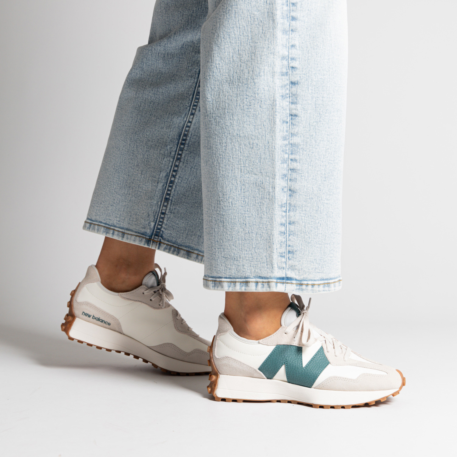 New Balance 327 Moonbeam New Spruce 雲杉綠 湖水綠 復古 焦糖底 運動鞋 休閒鞋