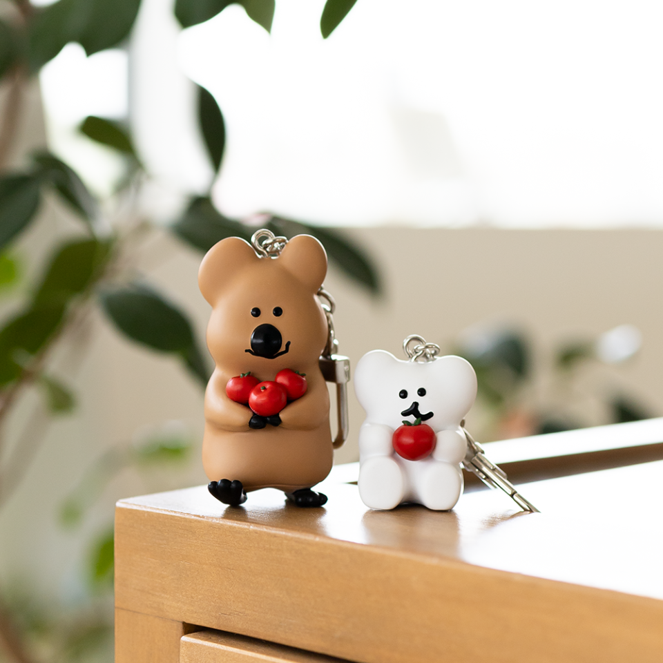 【現貨】Dinotaeng Apple Picking Keychain 鑰匙圈