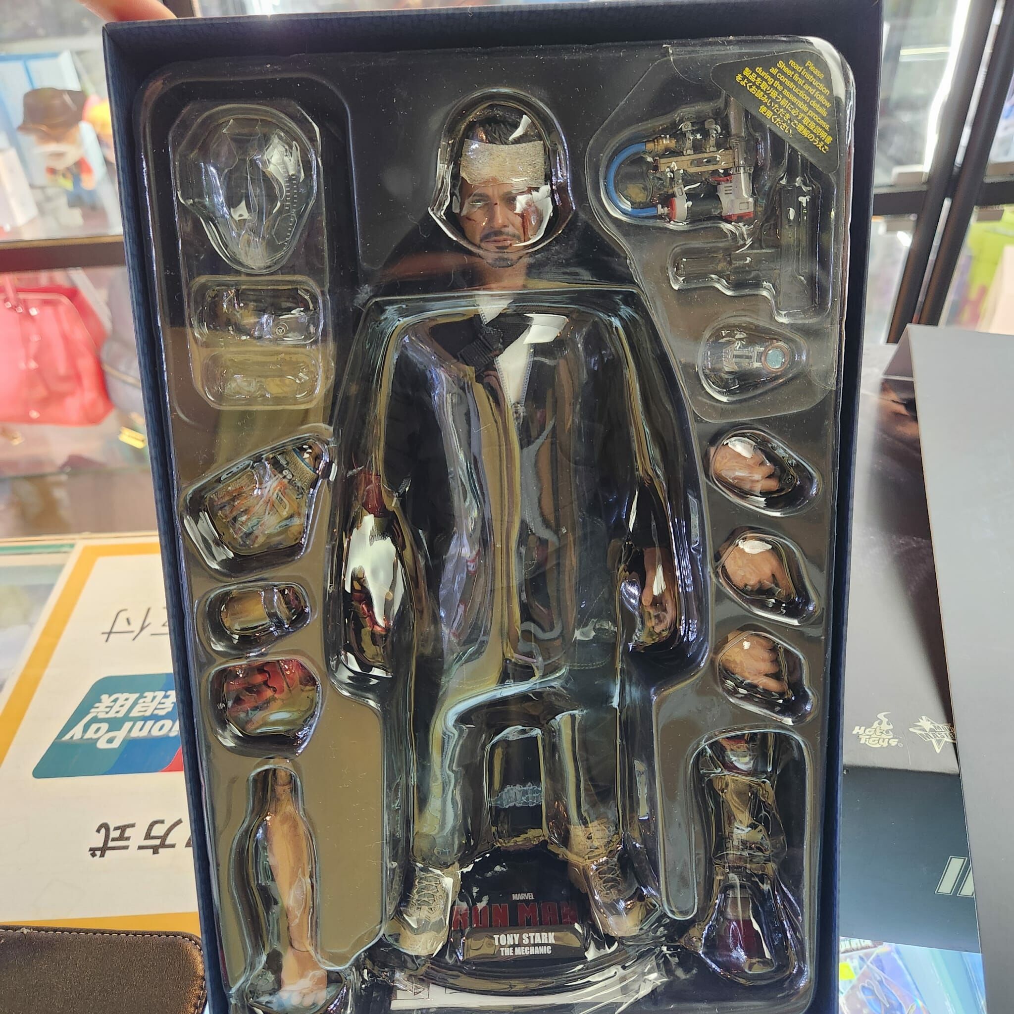 Hottoys Iron Man 3 Tony Stark MMS209 (開封品 外盒受損 齊件95%新）