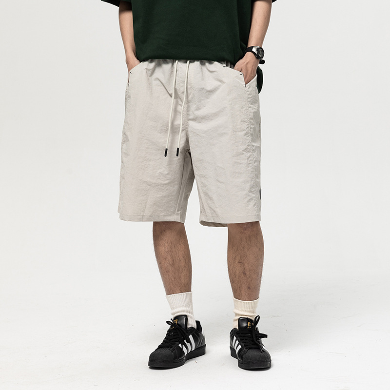 5M23 不規則口袋設計工裝短褲 兩色