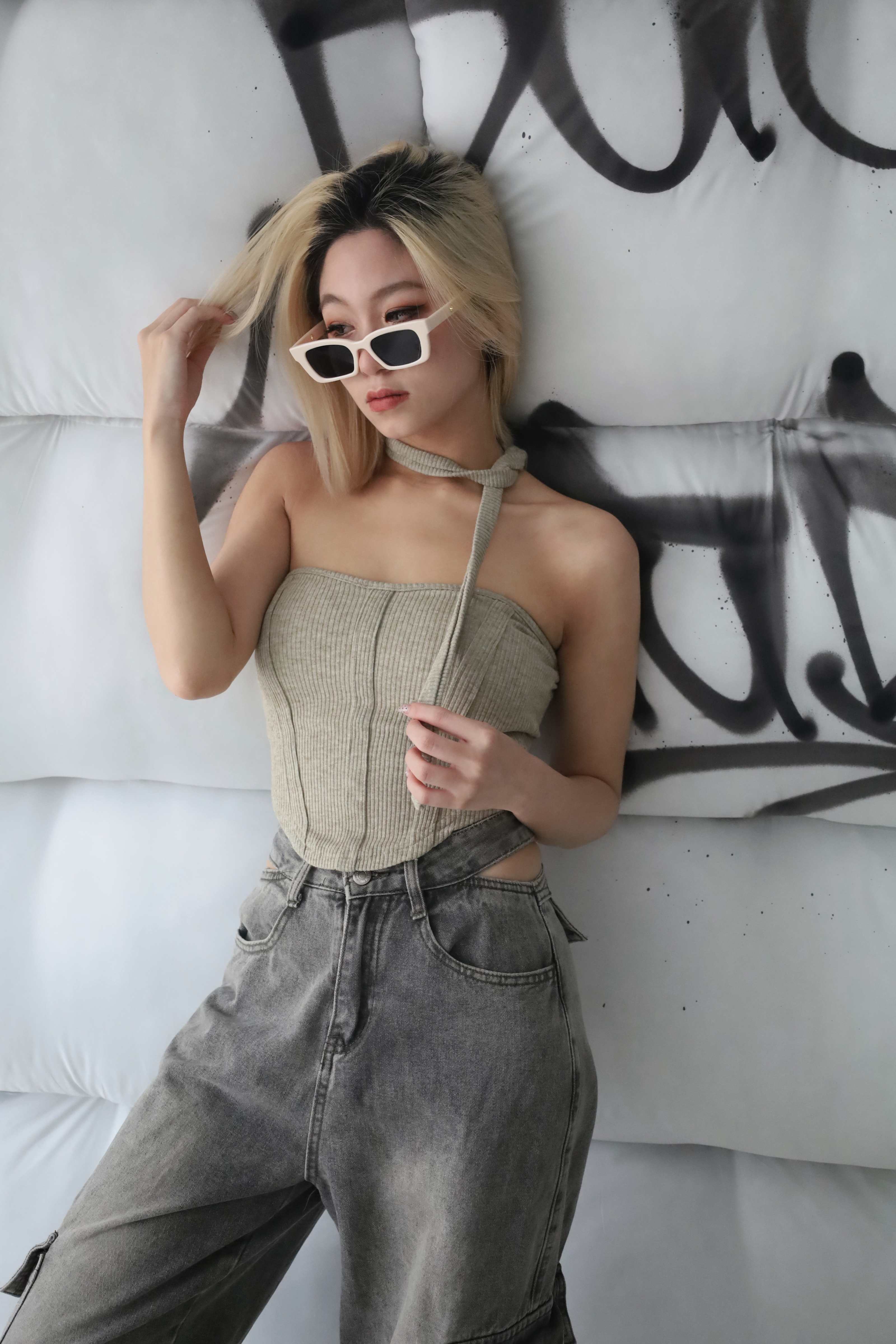 坑條綁帶馬甲上衣