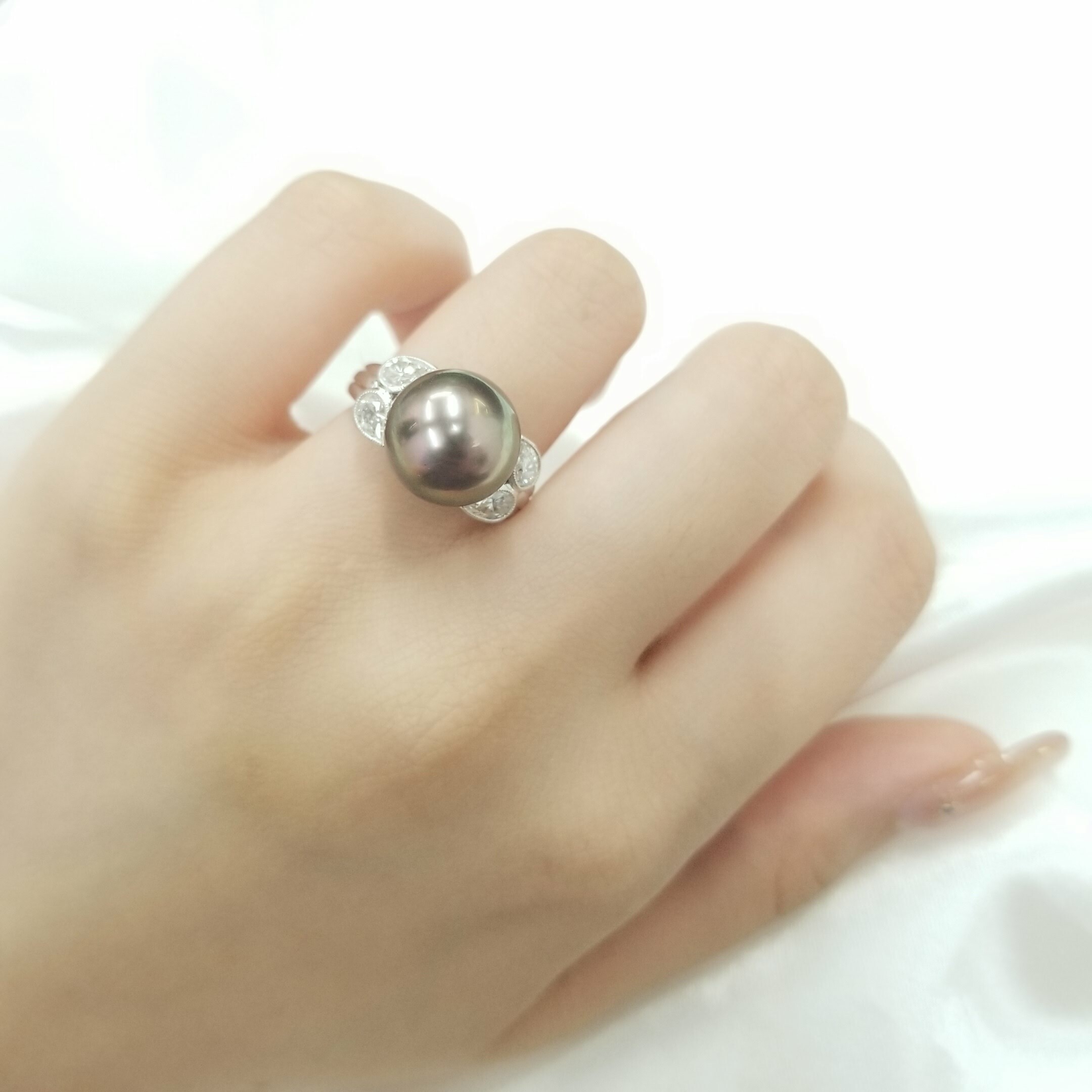 18K White Gold 0.62ct Diamond and Pearl Ring