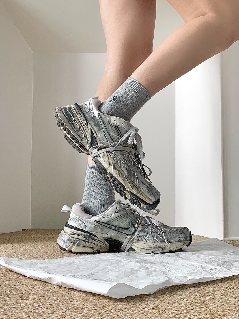 NIKE V2K RUNTEKK 小巴黎世家3XL 鐵灰 作舊款  FD0736-100 TEAM140