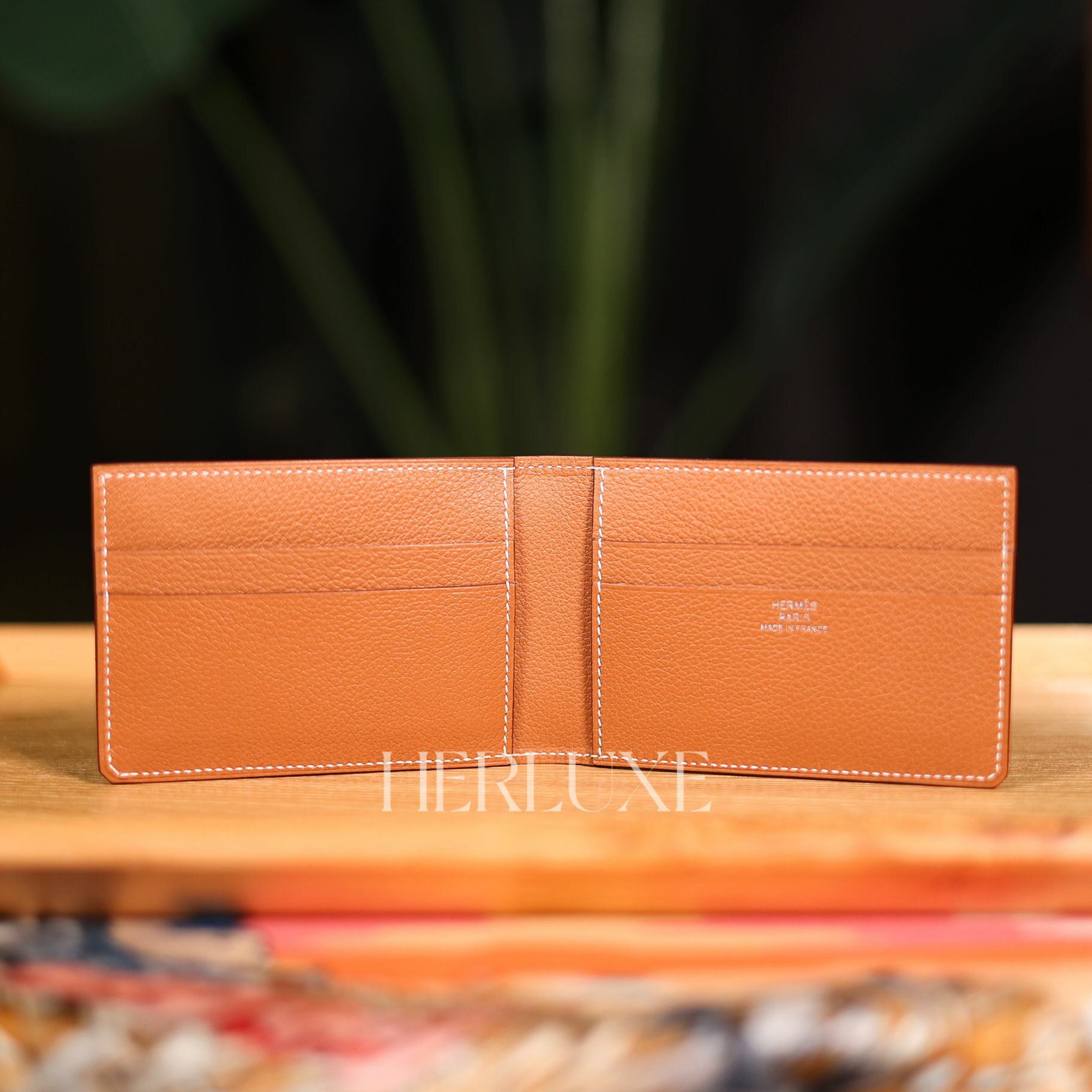 H Sellier card holder 37 gold evercolor