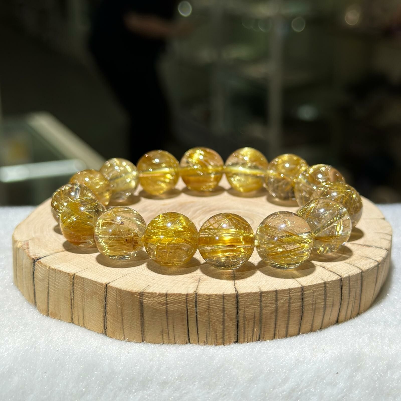 大m💫金鈦晶手串 13.5 mm +/-