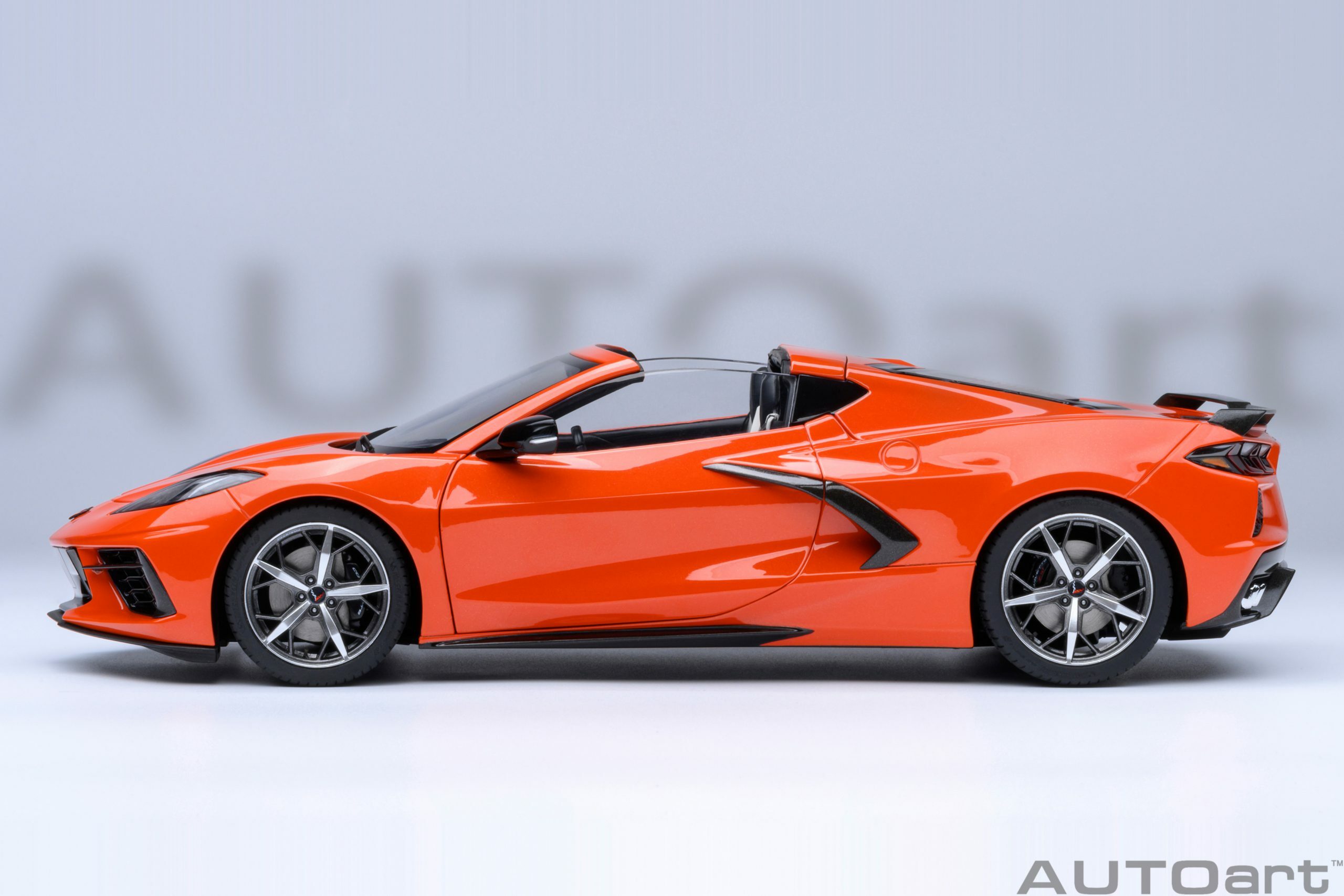 預訂(訂金$300) (預訂價$1512) :1/18 AUTOART Chevrolet Corvette C8 Stingray Z51 (Sebring Orange) (71283)