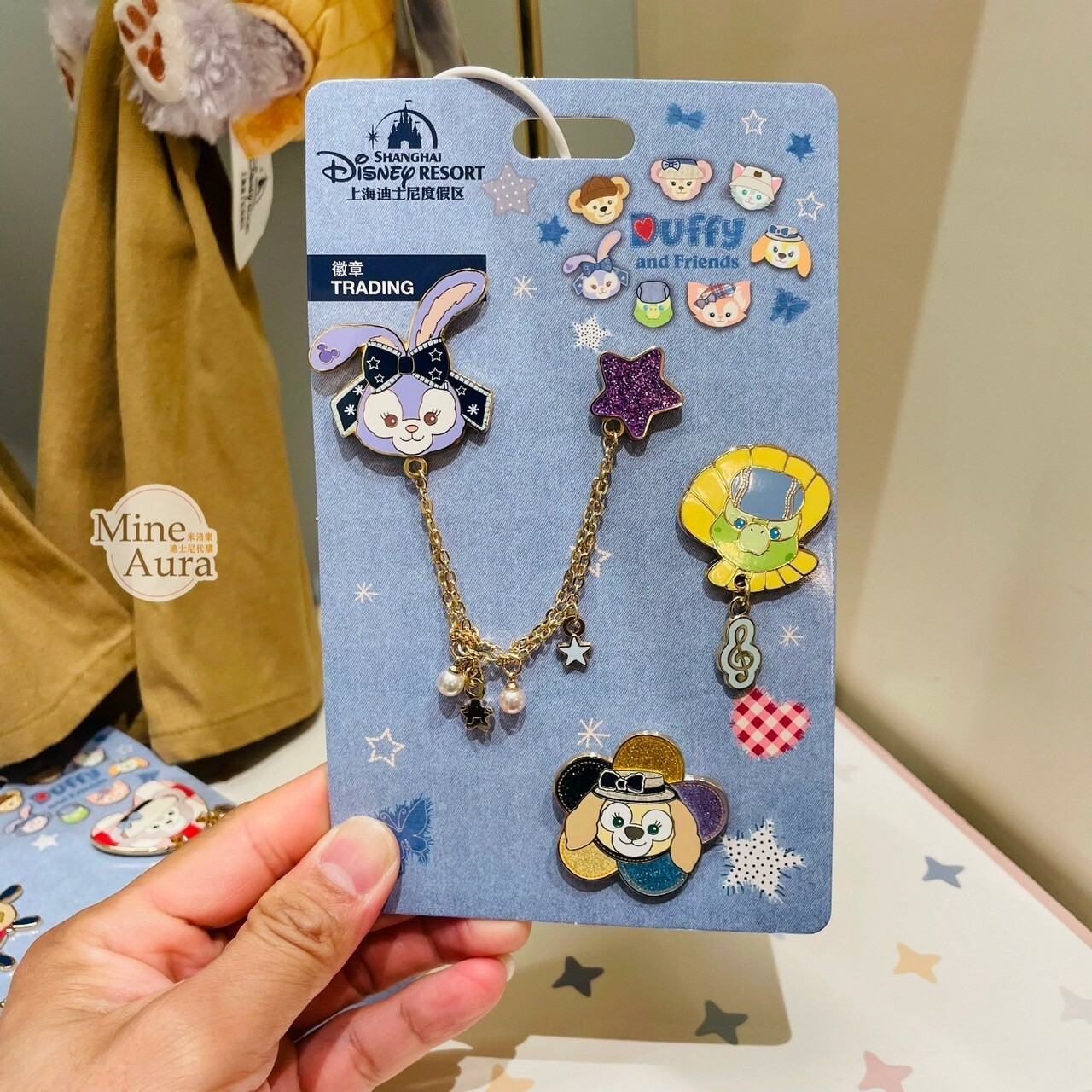 (限時特價) 2024 達菲 Duffy 與好友們 牛仔風系列 造型 徽章 PIN 套組 -上海迪士尼樂園