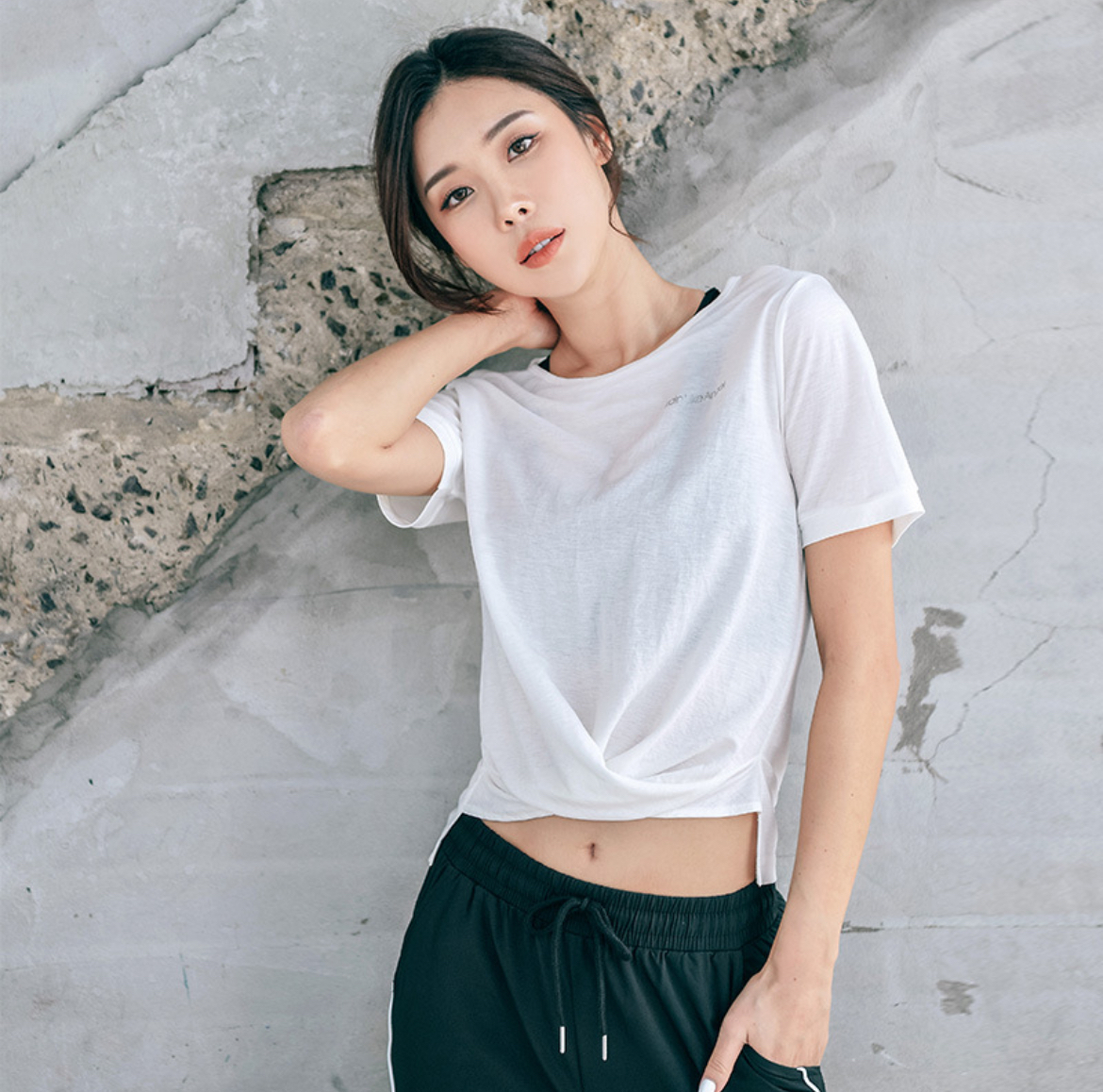 清新前短後長抓皺扭結運動上衣（三色）