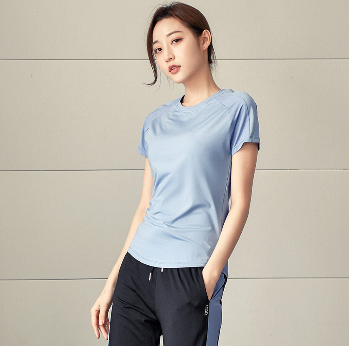 修身線條感寬鬆顯瘦運動上衣（四色）