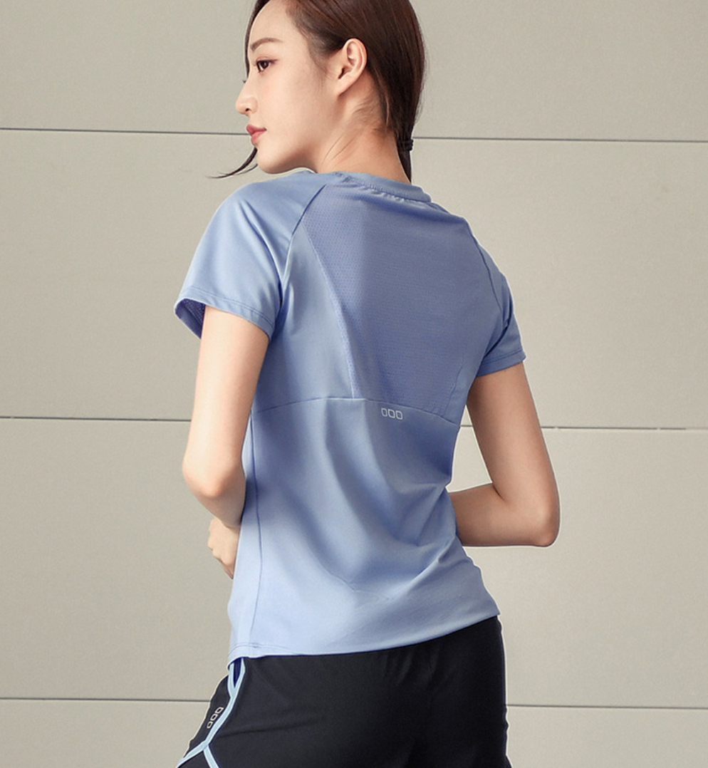 修身線條感寬鬆顯瘦運動上衣（四色）