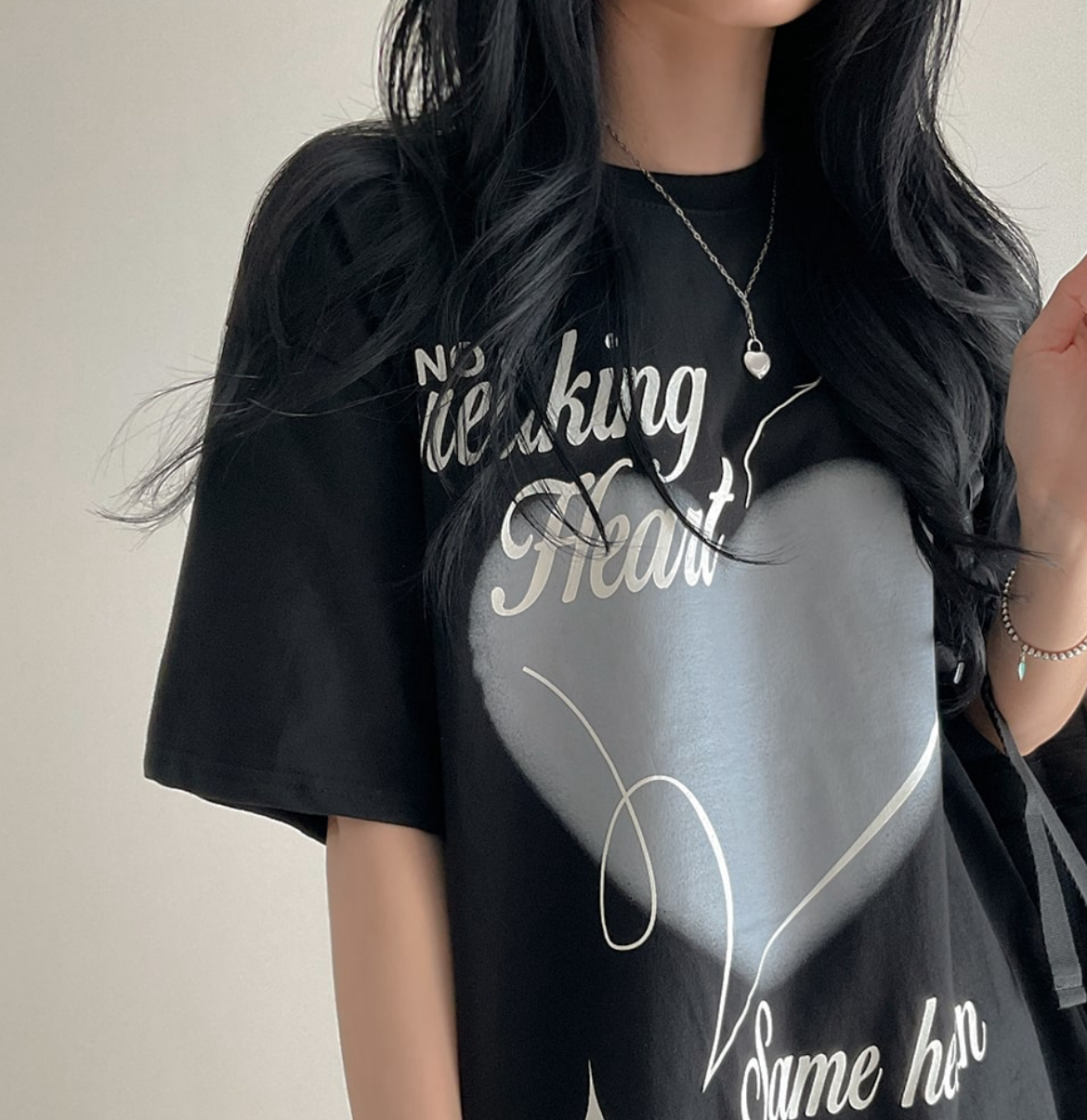 KR ‘NO BREAKING HEART’ UNISEX TEE (3 COLORS)