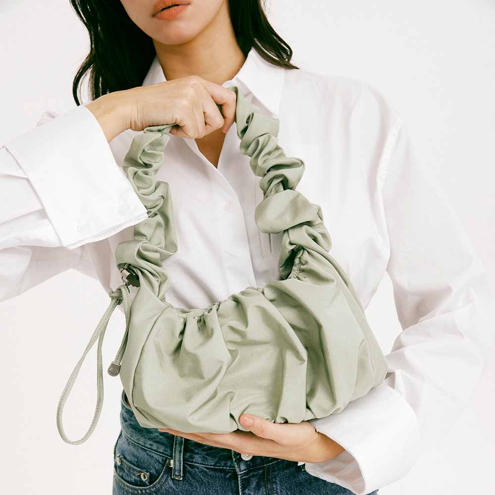 CARLYN - Meringue mini bag (Pistachio)